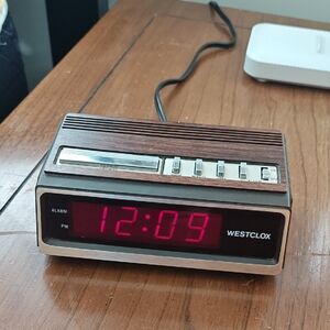 Westclox Brown and Silver Vintage Radio Alarm Clock